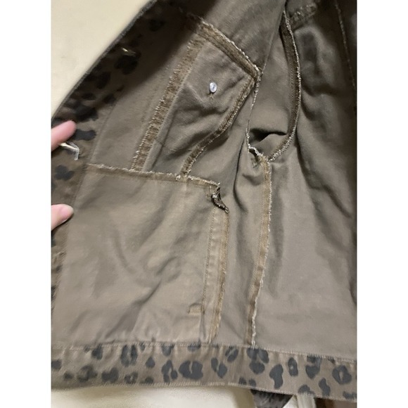 Rock and Republic Denim Jacket Size Small Leopard Print Faux Fur Collar Cheetah - Picture 2 of 14